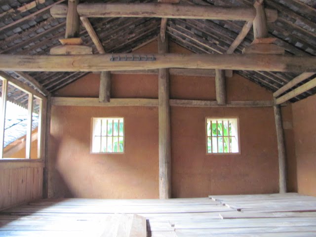 Gian nhà phục dựng